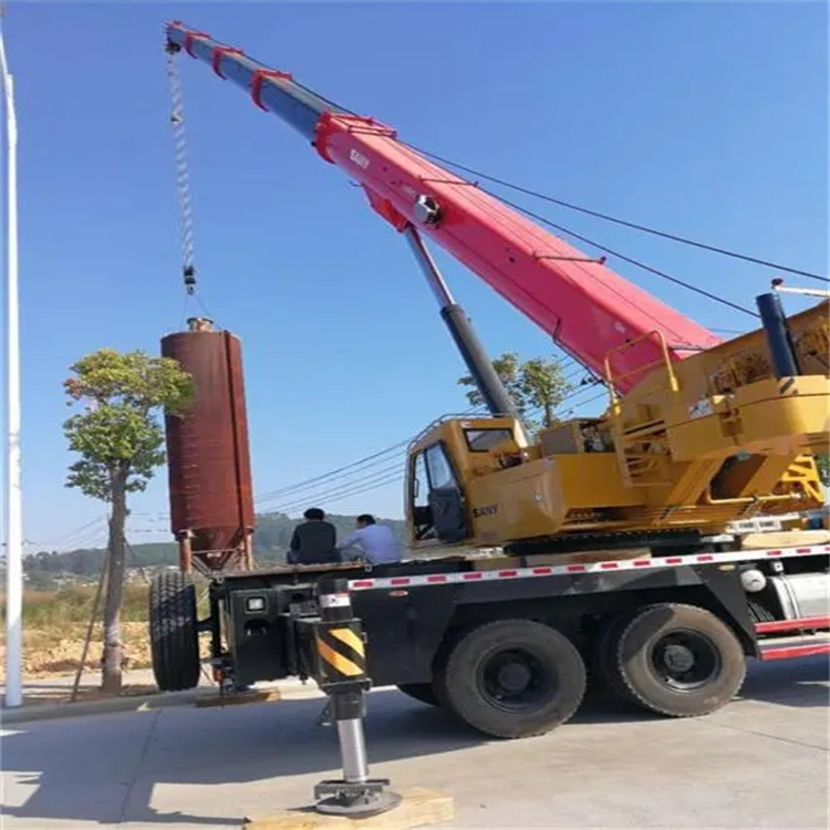 龙湾镇80吨吊车出租多少钱